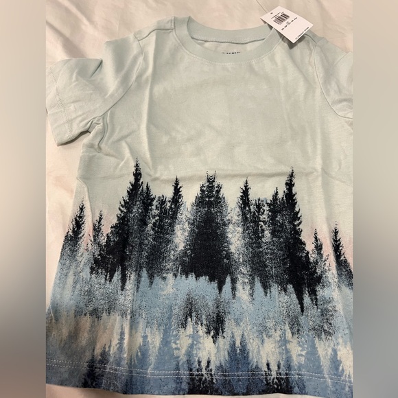 Set of 2 Old Navy Short Sleeve Tees NWT - Picture 2 of 5